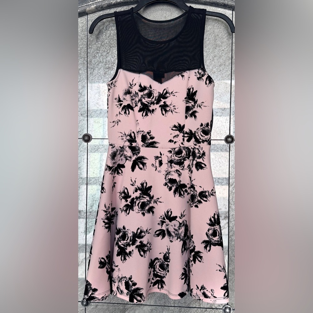 Trixxi Black Floral Mini Dress - Picture 9 of 12